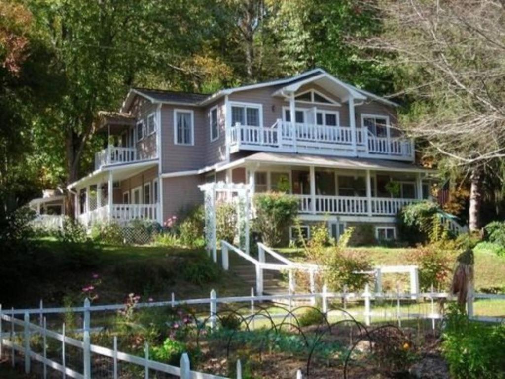 Folkestone Inn บรายซันซิตี ภายนอก รูปภาพ